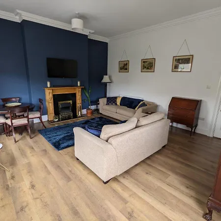 No. 1 Grosvenor Crescent, First Floor * Scarborough
